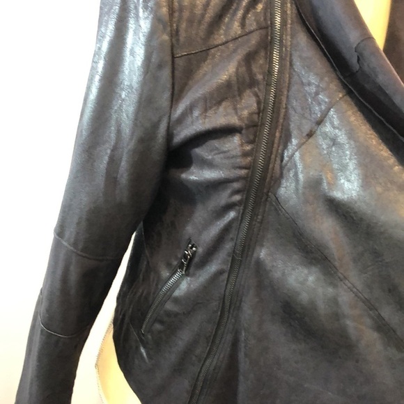 🌼2 for $30🌼 Black Faux Leather / Suede Jacket with Decorative Zippers Large - Picture 7 of 12